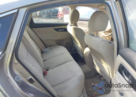 2013 Nissan Altima 2.5 S z USA, uszkodzony, nr VIN 1N4AL3AP2DN437683